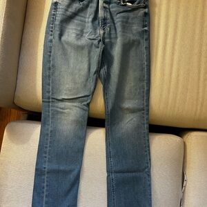 MOTHER Denim Mid Rose Dazzler Ankle Fray in Riding the Cliffside